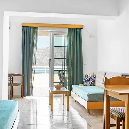 Calypso Bay Aparthotel
